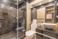 Gardenia: Cozy 1-bedroom condo in tropical Santa Cruz Hotel a 