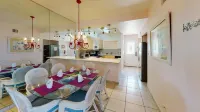 1st Floor 3 BR Ocean View condo sleeps 6. Walking distance to shops/restaurants!