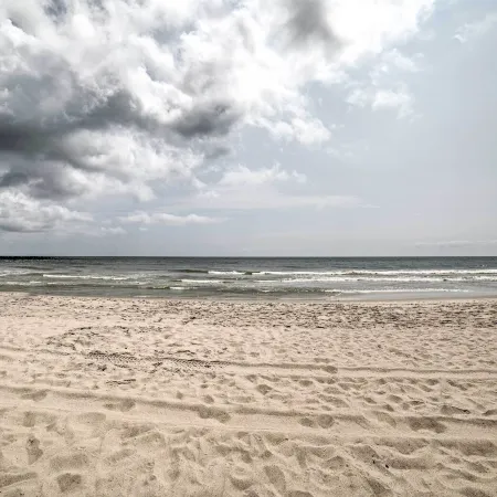Oceanfront Carolina Beach Condo w/ Pool & Views!