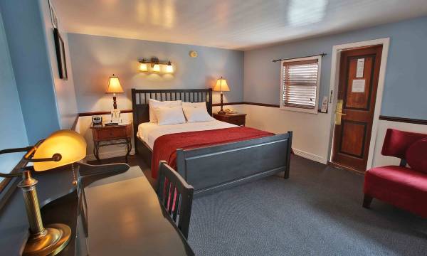 Delta King Hotel