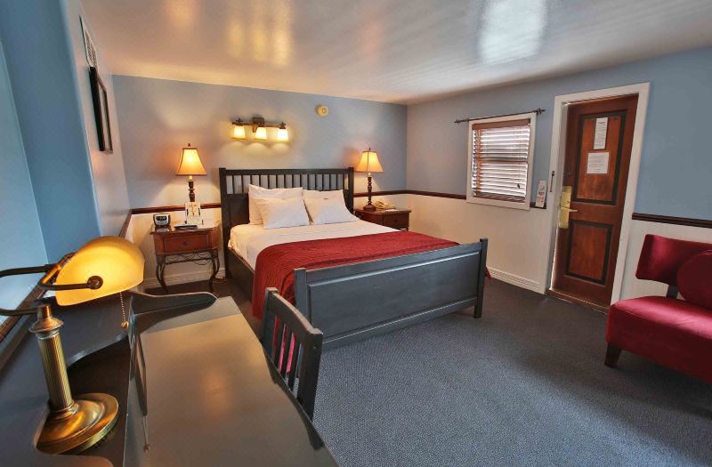 Delta King Hotel
