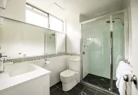 Gympie Muster Inn Hotels in Monkland