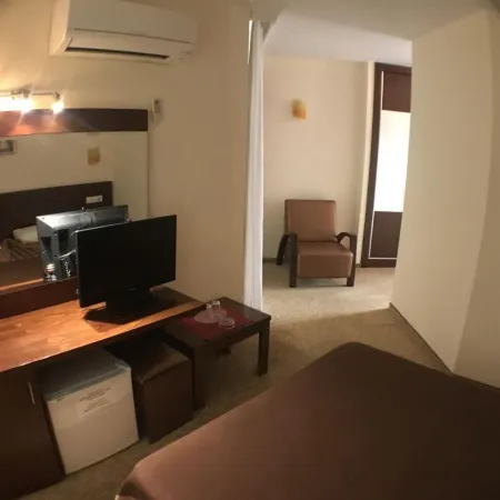 Ataer Hotel