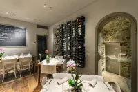 Drogheria e Locanda Franci Hotels in Buonconvento