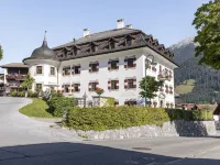 Aparthotel Ansitz Felsenheim Hotels in Lermoos