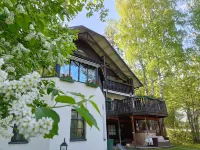 Cronin's Guesthouse Bed & Breakfast Hotels in 