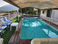 The Lake House - Pools
