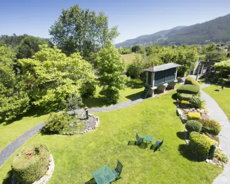 Pazo da Trave Hotels in Viveiro