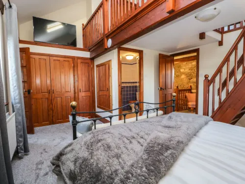 The Old Rookery Hotels in Pennington