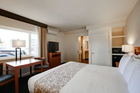 Newport Channel Inn Отели рядом с достопримечательностью «Newport Beach Pier»