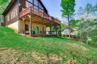3 Mi to Marina: Cabin w/ Hot Tub in Byrdstown! - Boutique