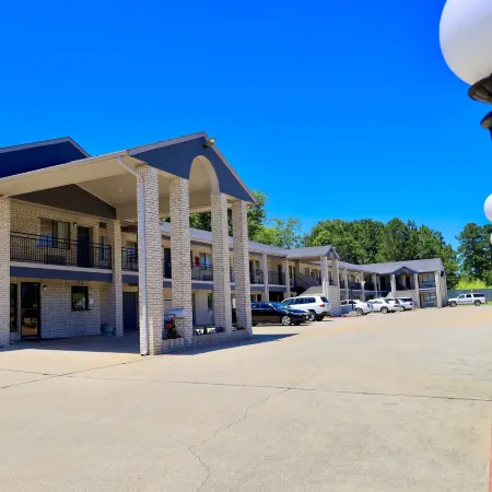 Regency Inn & Suites Отели в г. Глейдуотер
