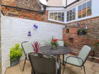 Samphire Hotels in Sandwich