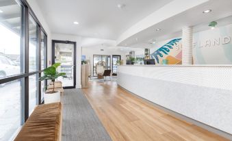 Surfland Hotel
