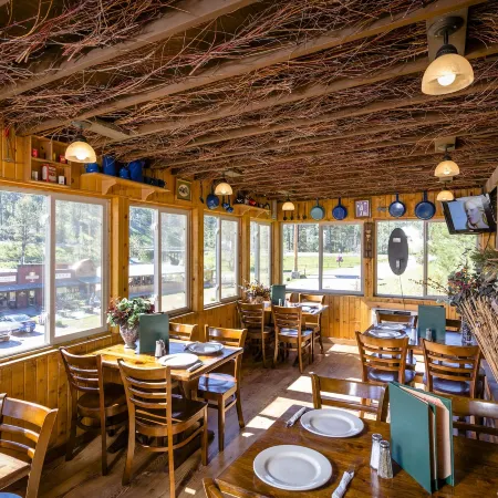 Lodge at Palmer Gulch