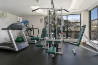 레드어닝에 의한 330 채플 스퀘어 3 베드룸 콘도