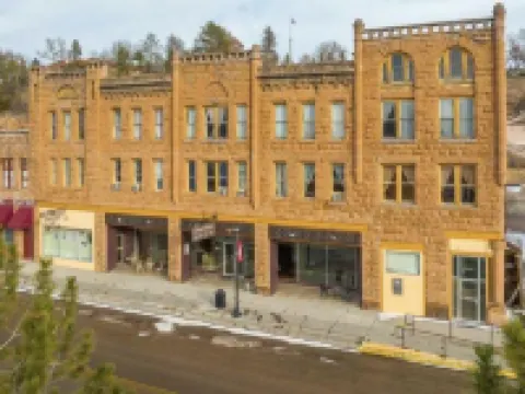 紅巖度假屋套房 温泉村酒店