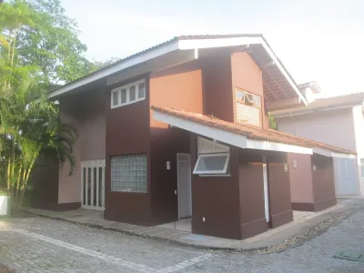 Charming Beach House in Luxury Condominium Oceanfront Hotels near Bendita Feirinha