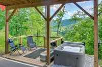 Panoramic Mtn Views and Hot Tub! Secluded Marion Gem - parking
