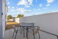 2025 Build-Family-Friendly-EV Charger-Near Golf, Beach & Shopping!