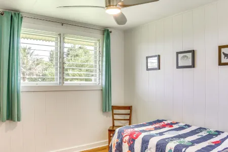 Charming Historic Hilo House Minutes to Beach! Отели в г. Хило