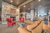 3 Mi to Skiing: Mtn-View Condo in Sugar Top Resort - WiFi