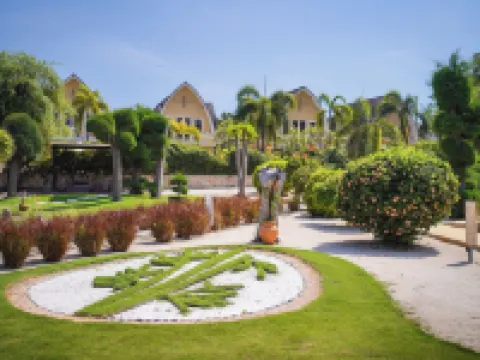 Pearl of Trawangan Hotels near Surf Point Bongkas