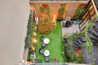 Card Hôtel 샹젤리제 거리 주변 호텔