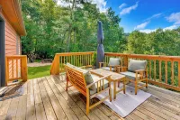 Mtn View + Fire Pit: Pet-Friendly Woodlawn Cabin! - 3 stjerner