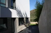 Hostal Tres Campanas Hotels in Ambasmestas