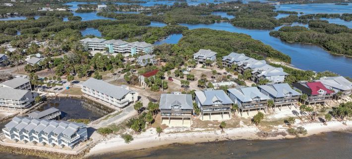 Beach and Pool Access at Condo on Cedar Key! Отели в г. Леви
