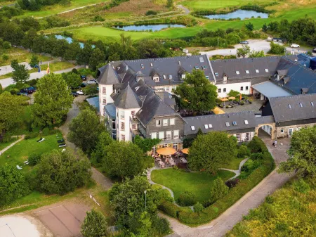 Hofgut Georgenthal Отели в г. Арберген