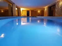 Le Petit Paradis 24 Hotels in Lamothe-Fenelon