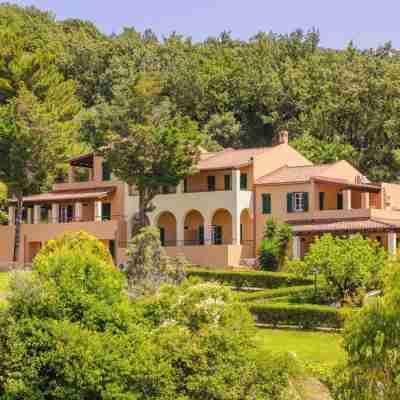 Century Resort Hotel Exterior