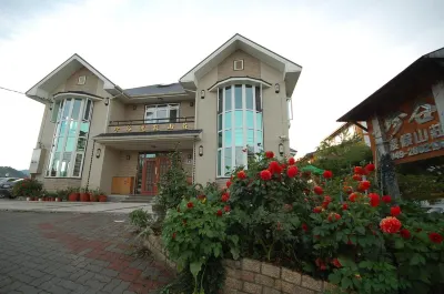 Jenku Garden Resort Village Отели рядом с достопримечательностью «У-Цзян»