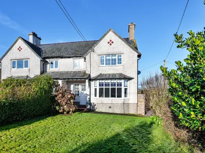 Hillcroft Hotels near Abersoch Harbour Beach