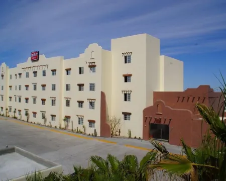 ホテル ザル ラ パス ラパスのホテル