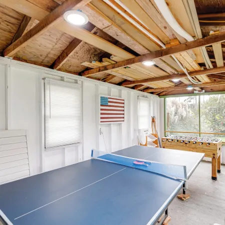 2 Mi to Downtown: Tranquil Abode in Chincoteague!