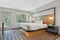 AmericInn by Wyndham Wisconsin Dells Hotels near Wisconsin Deer Park