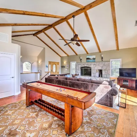 Mountain Gem w/ Game Room, 5 Mi to Lake Arrowhead!