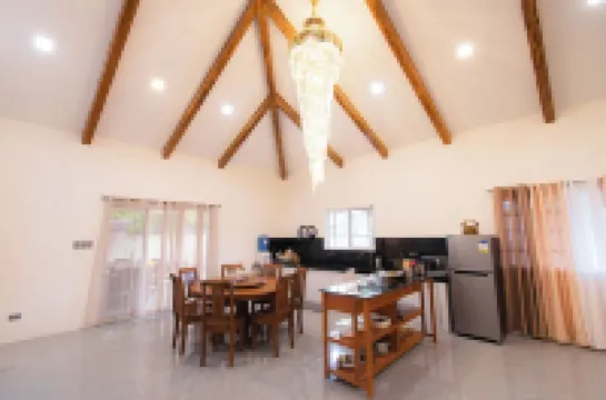 GAVs Abode: Your Spacious and Peaceful home in Duma