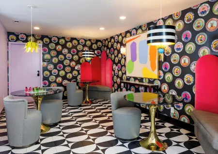 Hive House Отели рядом с достопримечательностью «Aspen Center»