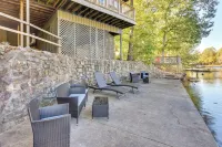 Private Dock & Deck: Lakefront Hot Springs Home! - Wifi