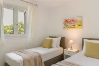 Apollonides Seafront Villa 2 Melete - Balkoner