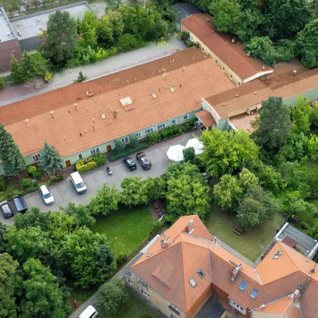Hotel Topaz Poznań Centrum Отели рядом с достопримечательностью «Вилда»