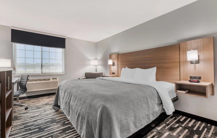 Quality Inn Chesterton Near Indiana Dunes National Park I-94