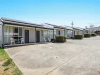 Alexander Motel Hotels in Warwick