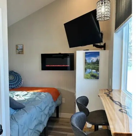 Talkeetna Tiny House Cabin Aspen Fire-pit/ski/bike/multi-use trails