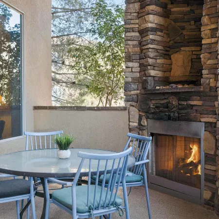 Sierra Sky Patio w/ Fireplace