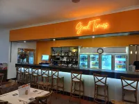 Parkes International - bar